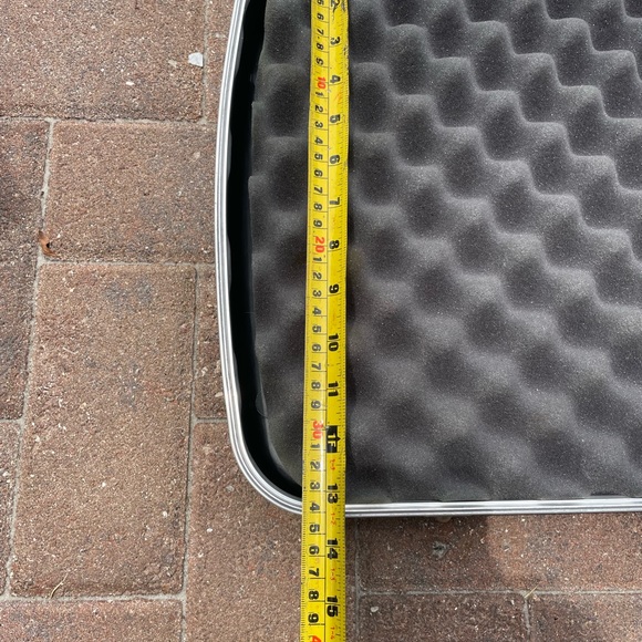 Hardcase With Foam - Picture 5 of 11